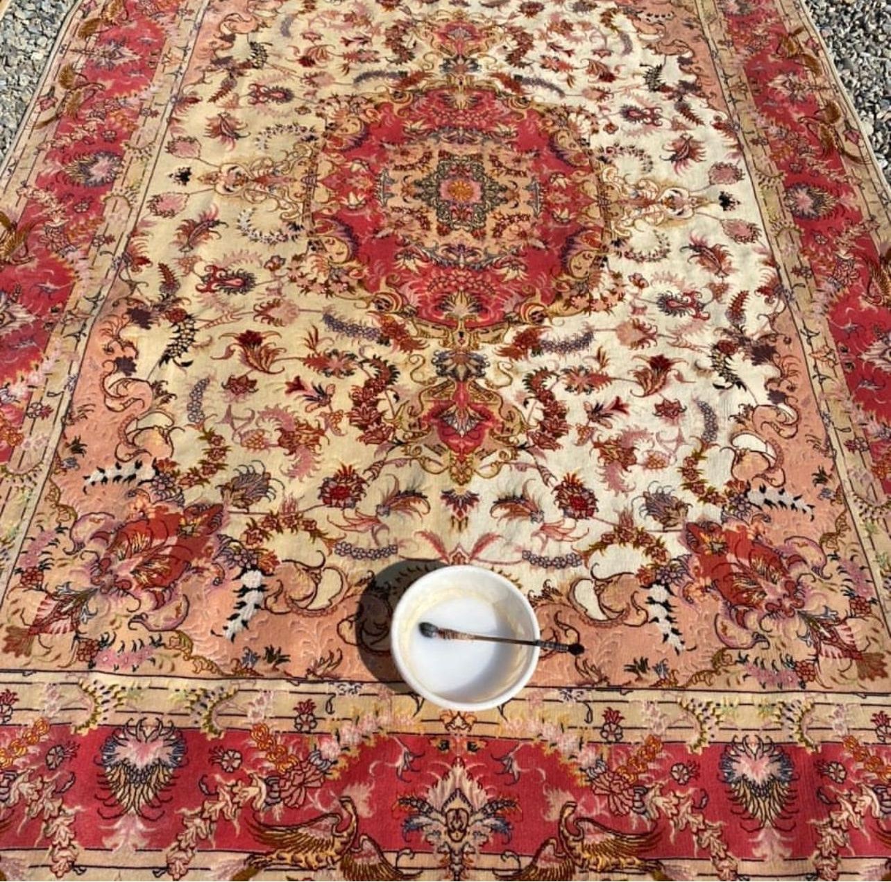تثبيت حواف السجاد